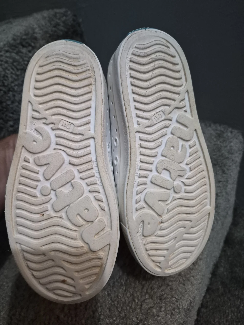 Kids Size C11 preowned NATIVE SHOES
